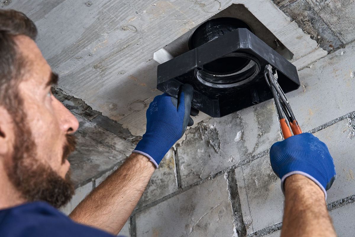 Montage einer Brandmanschette